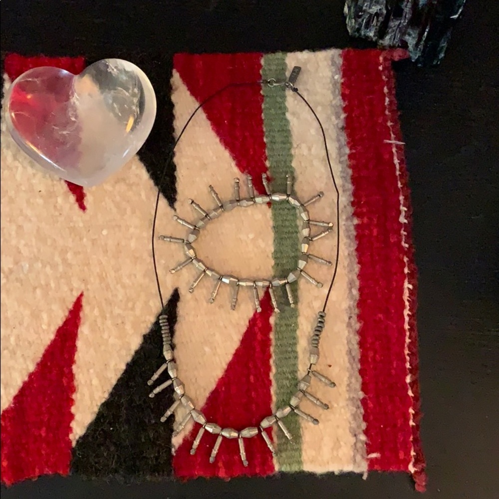 VM matching necklace & bracelet set